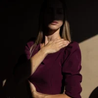 Trufamme Valeria Plum elegant dress