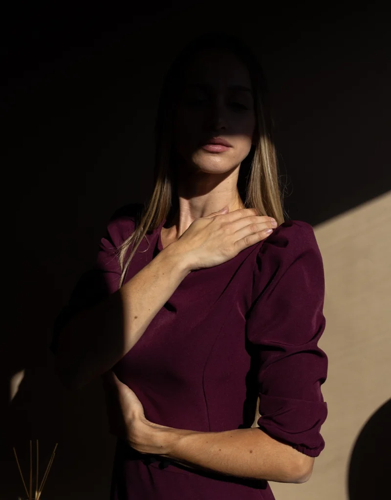 Trufamme Valeria Plum elegant dress