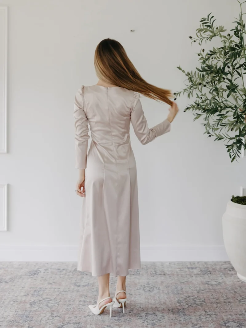 Trufamme Elizabeth Champagne elegant dress