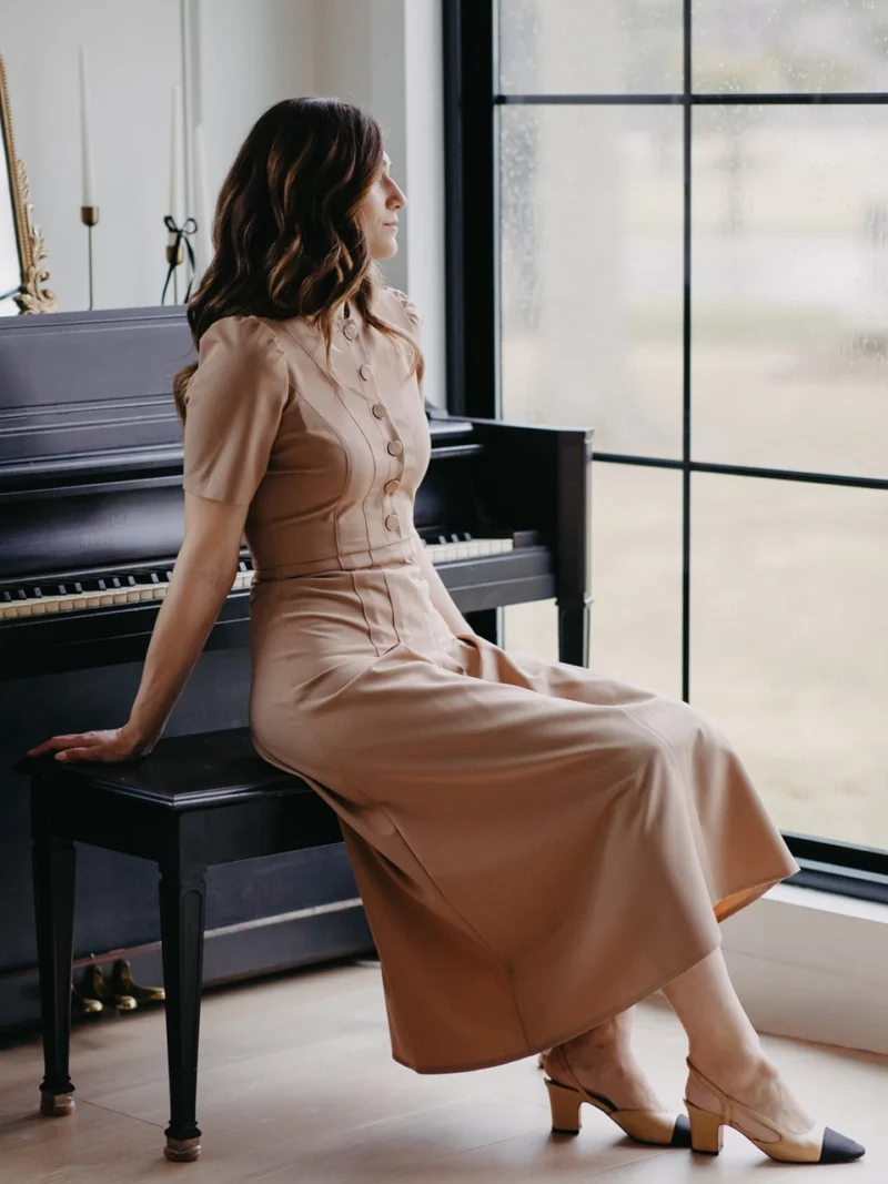 Elizabeth Beige Dress elegant dress